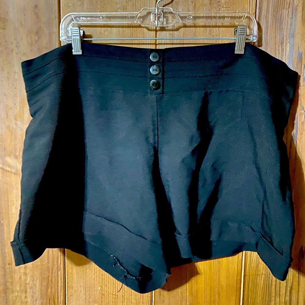 Valia Women’s Short